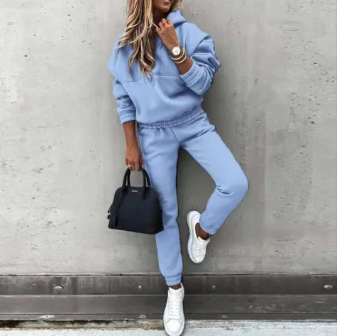 Women's Hooded Sweatshirt & Jogger Set | Stylish Sports Suit for Active Lifestyles