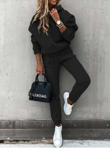 Women's Hooded Sweatshirt & Jogger Set | Stylish Sports Suit for Active Lifestyles