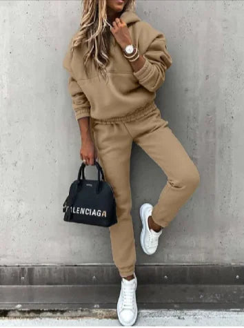 Women's Hooded Sweatshirt & Jogger Set | Stylish Sports Suit for Active Lifestyles